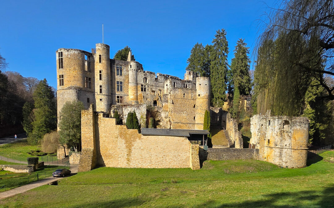Onbeschränkten Zougank op d’Buerg / Accès illimité au château